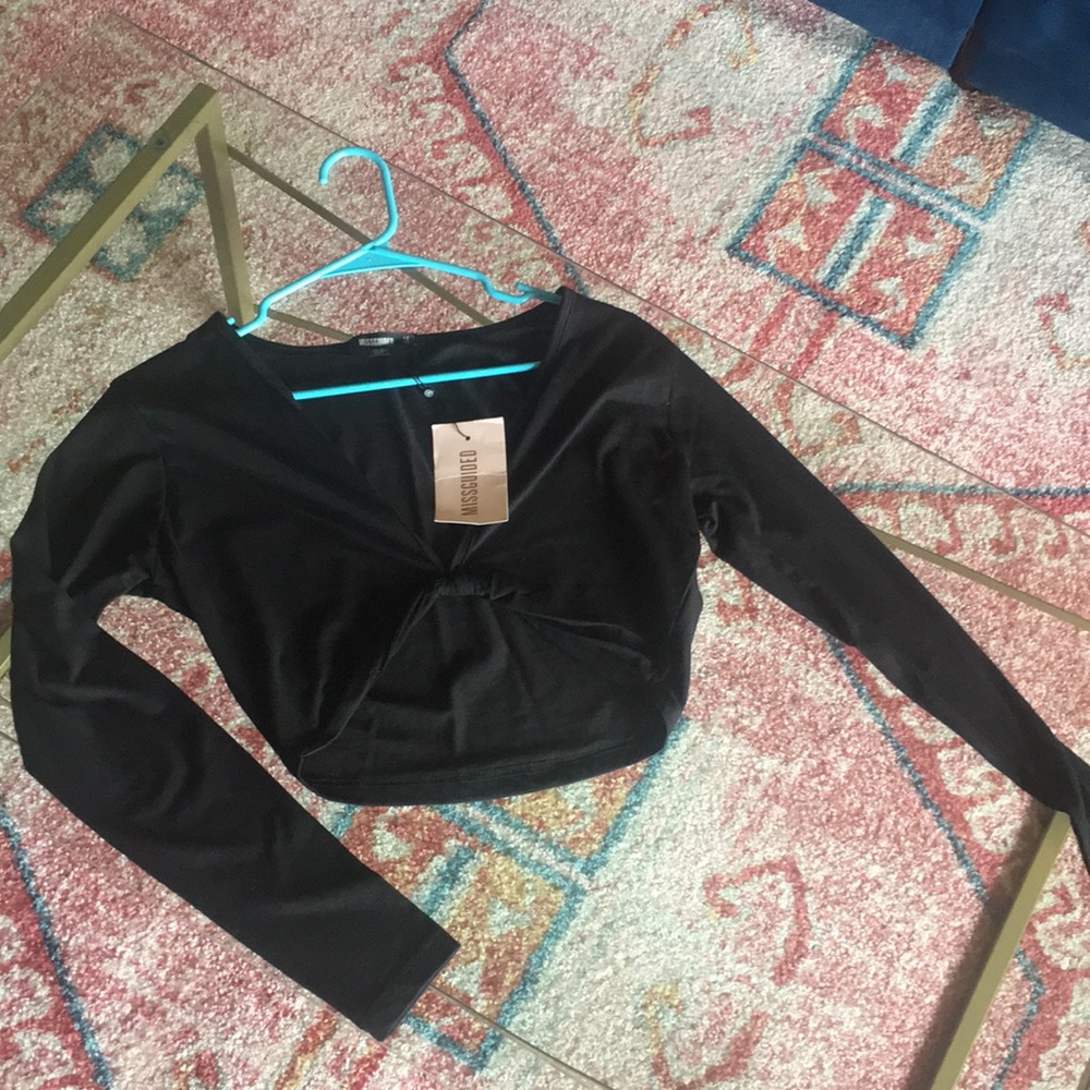 NWT Missguided Twist Front Long Sleeved Crop Top